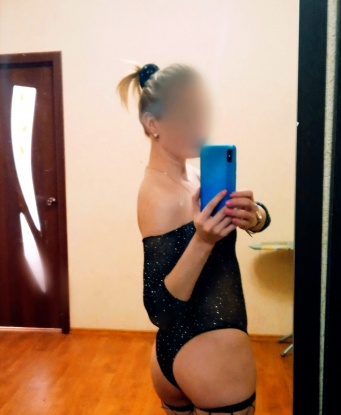 Соблазнительная брюнетка ждет встречи с порядочным мужчиной для приятного времяпрепровождения. Уютная обстановка и незабываемые впечатления гарантированы! 12804, 30 лет