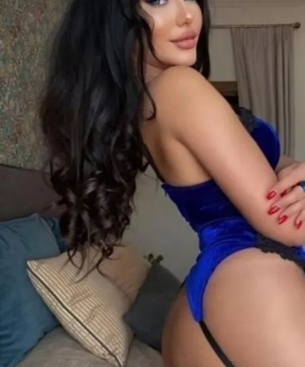 Нежная и чувственная брюнетка приглашает на встречу полную страсти и желания. Я исполню все твои мечты и фантазии. Ты достоин лучшего! 6400, 25 лет